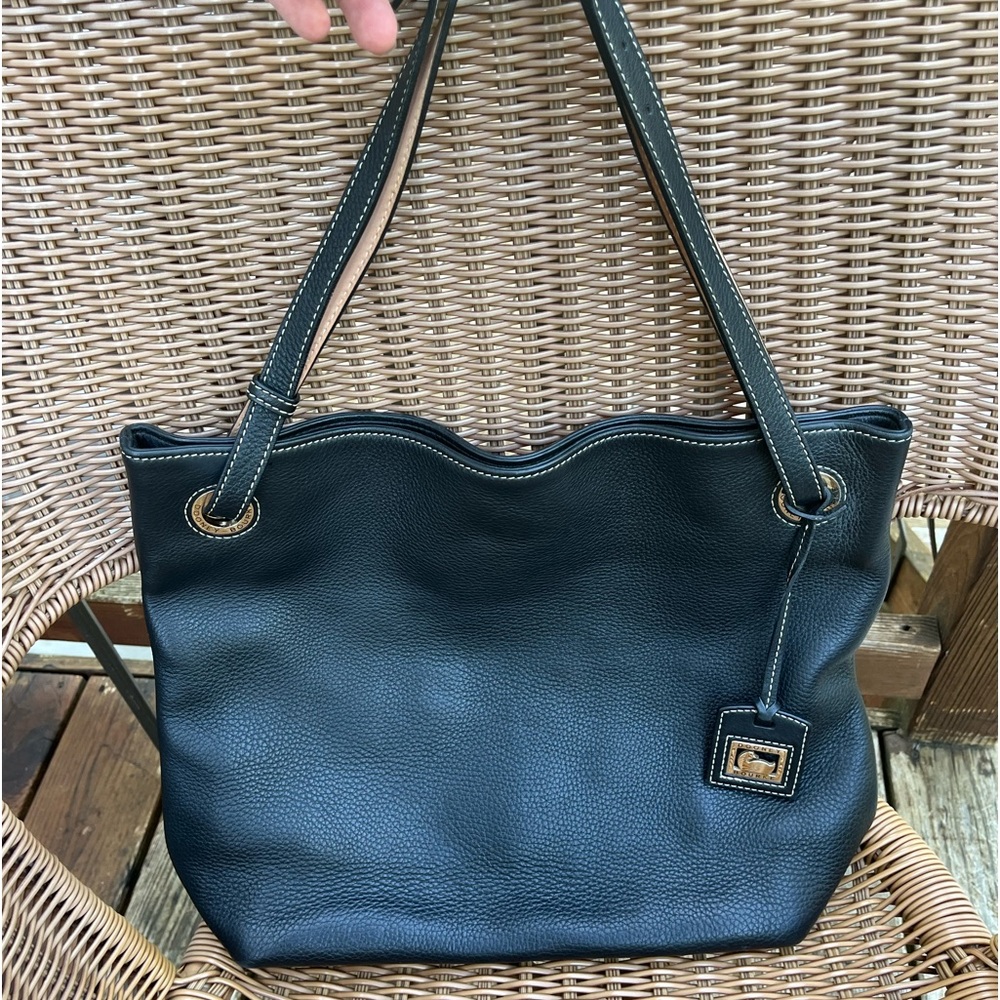 Dooney and Bourke black leather purse